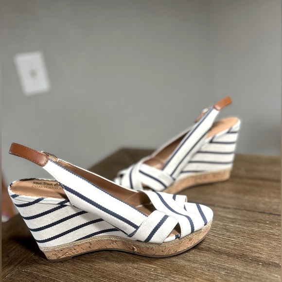 Coach and Four Shoes - Coach and Four Canvas Wedges size 9